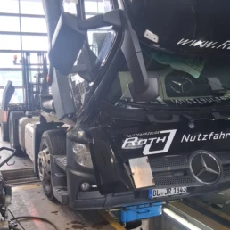 ROTH Nutzfahrzeuge - 670332242_18092200838350859_8355959948878903258_n - 670332242 18092200838350859 8355959948878903258 n scaled uai