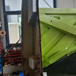 Reparatur am Anhänger